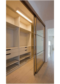Линейная гардеробная комната с дверями купе Междуреченск