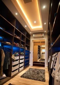Большая открытая гардеробная комната с комбинированным наполнением Междуреченск